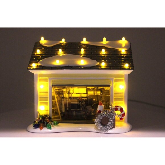 Dept 56 Snow Village - The Griswold Holiday Garage - Picture 2 of 7